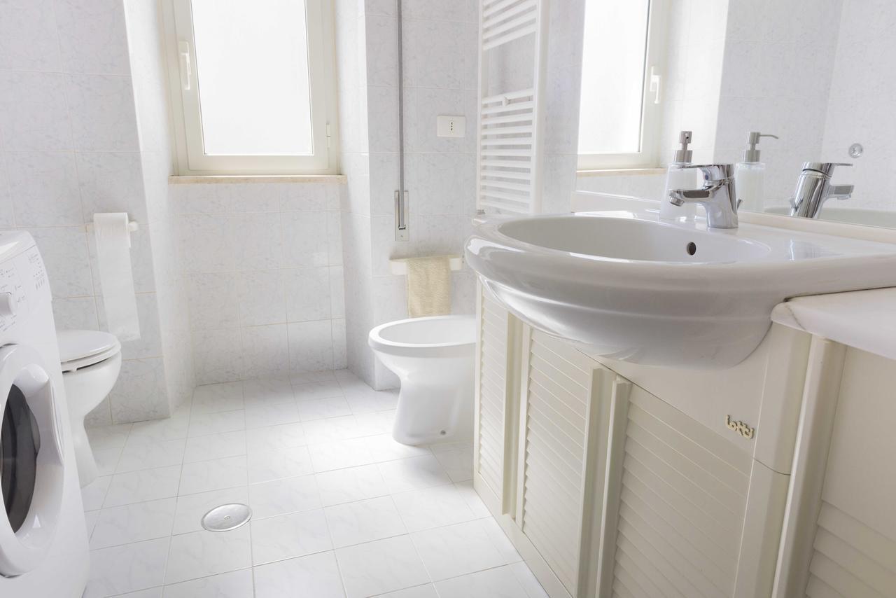 Michelangelo Apartment Civitavecchia Kültér fotó