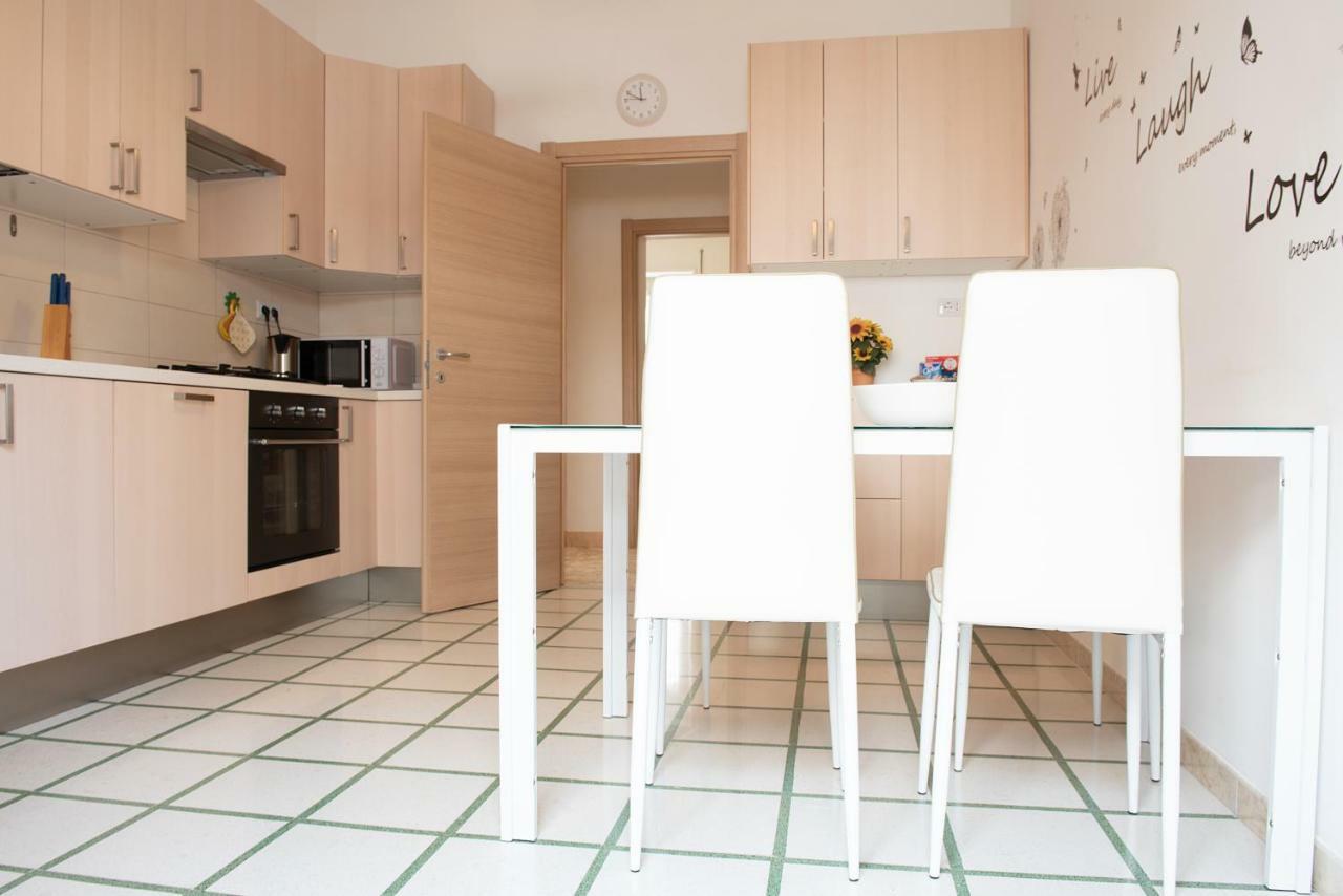 Michelangelo Apartment Civitavecchia Kültér fotó